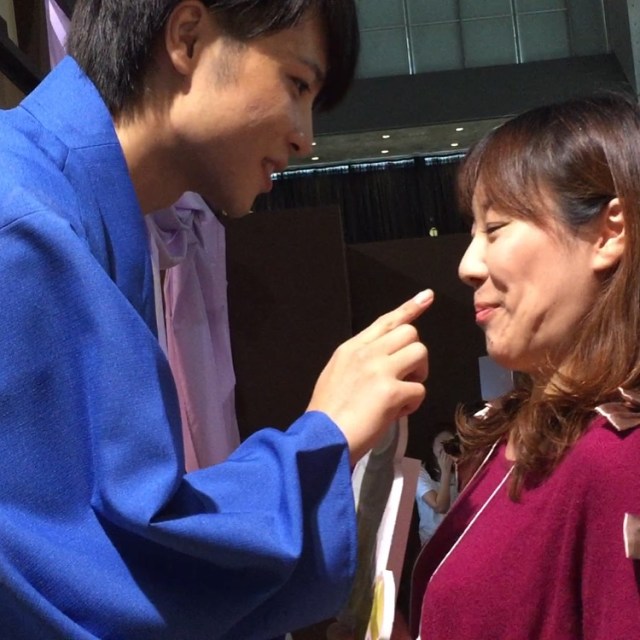 【イケメン尽くし】東京ゲームショウ2016で “胸キュンアクション” を堪能してきた / あごクイ、椅子ドンVR、恋羽織など