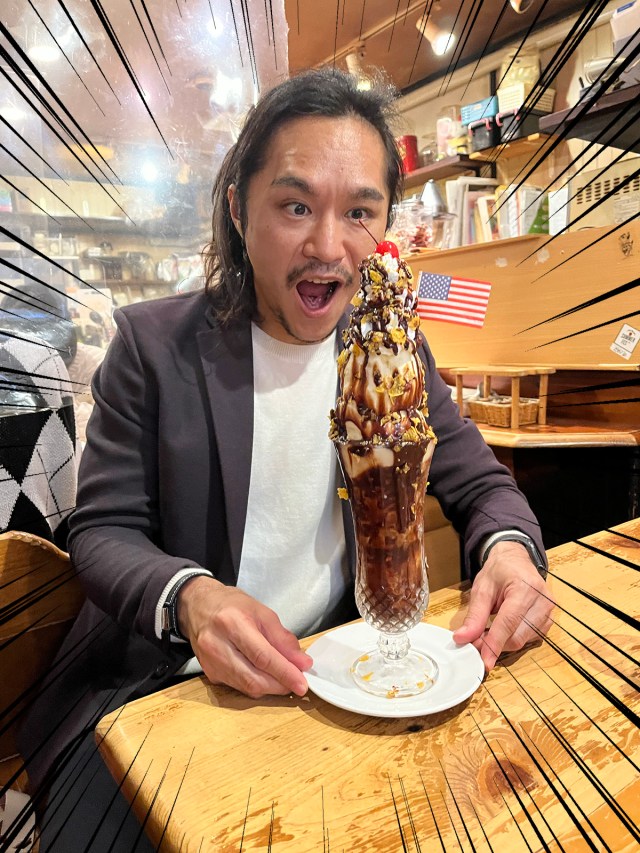 【チョコレートパフェ探訪】第13回：いくらなんでもデカすぎる！ 大阪・鶴橋「カナリヤ本店（KANARIYA）」チョコレートパフェ（税込880円）