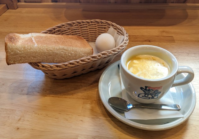【背徳感】コメダ珈琲店公式が推奨する、寒い日に最高な「モーニングの食べ方」