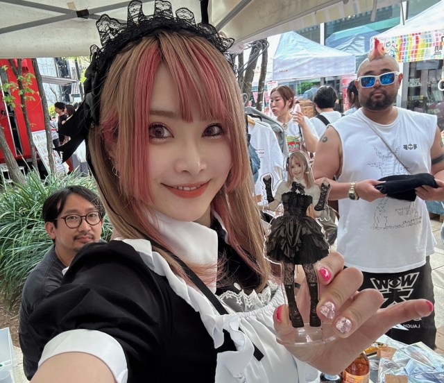 【疑心暗鬼】「グッズが出たら絶対買います」とか言ってるファンは本当に買うのだろうか？ 自分のアクスタ作って売ってみた結果 …